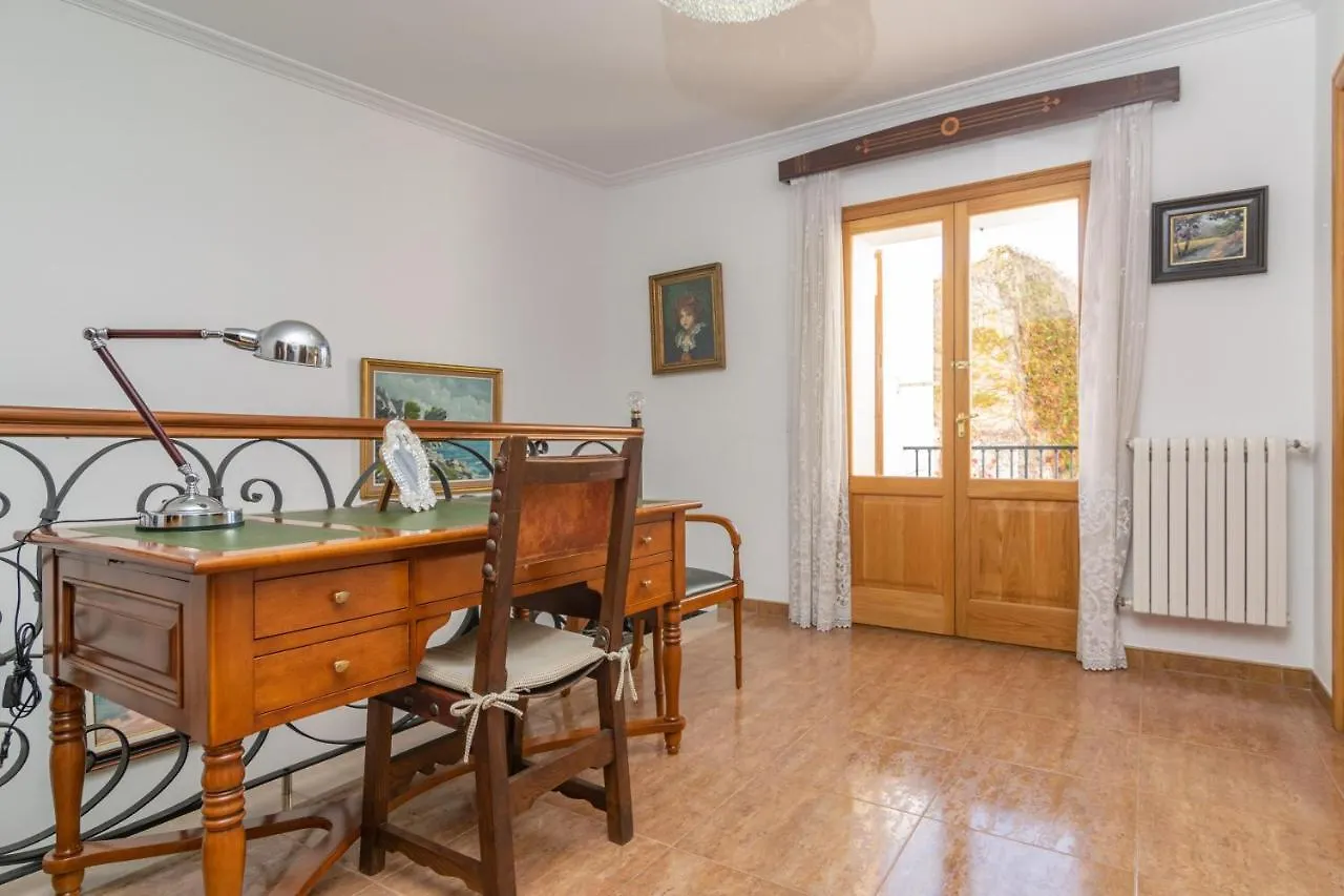 Can Serra -Santa Margalida- 0*,